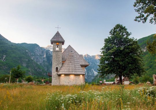 Guide de voyage du village de Theth en Albanie